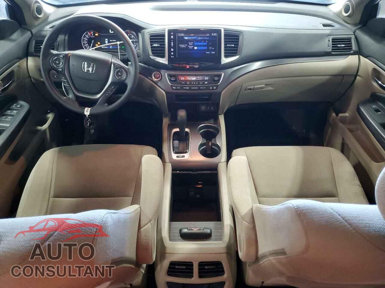 HONDA PILOT 2017 - 5FNYF6H35HB058122