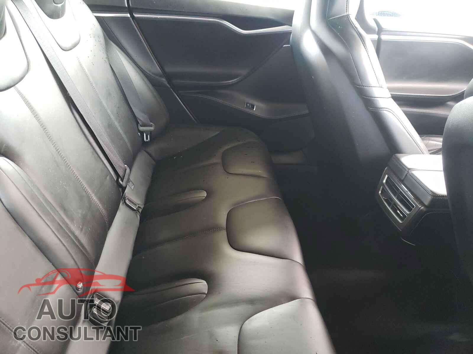 TESLA MODEL S 2016 - 5YJSA1E49GF137702