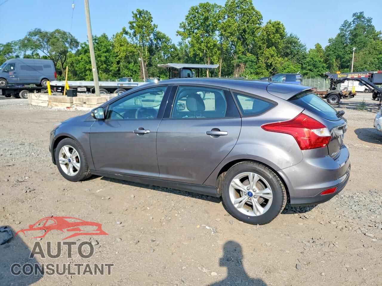 FORD FOCUS 2014 - 1FADP3K2XEL252282