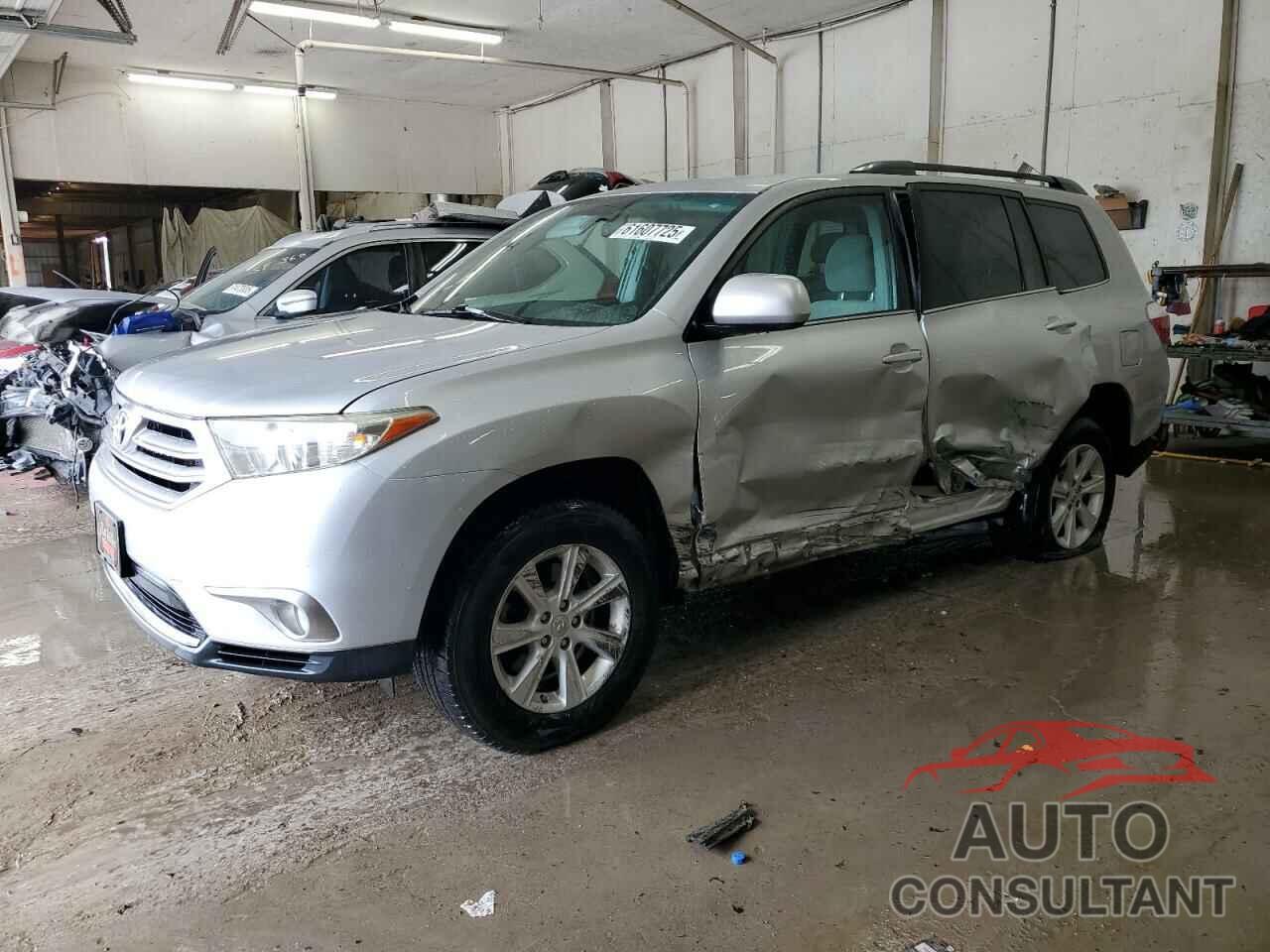 TOYOTA HIGHLANDER 2012 - 5TDBK3EH3CS135526