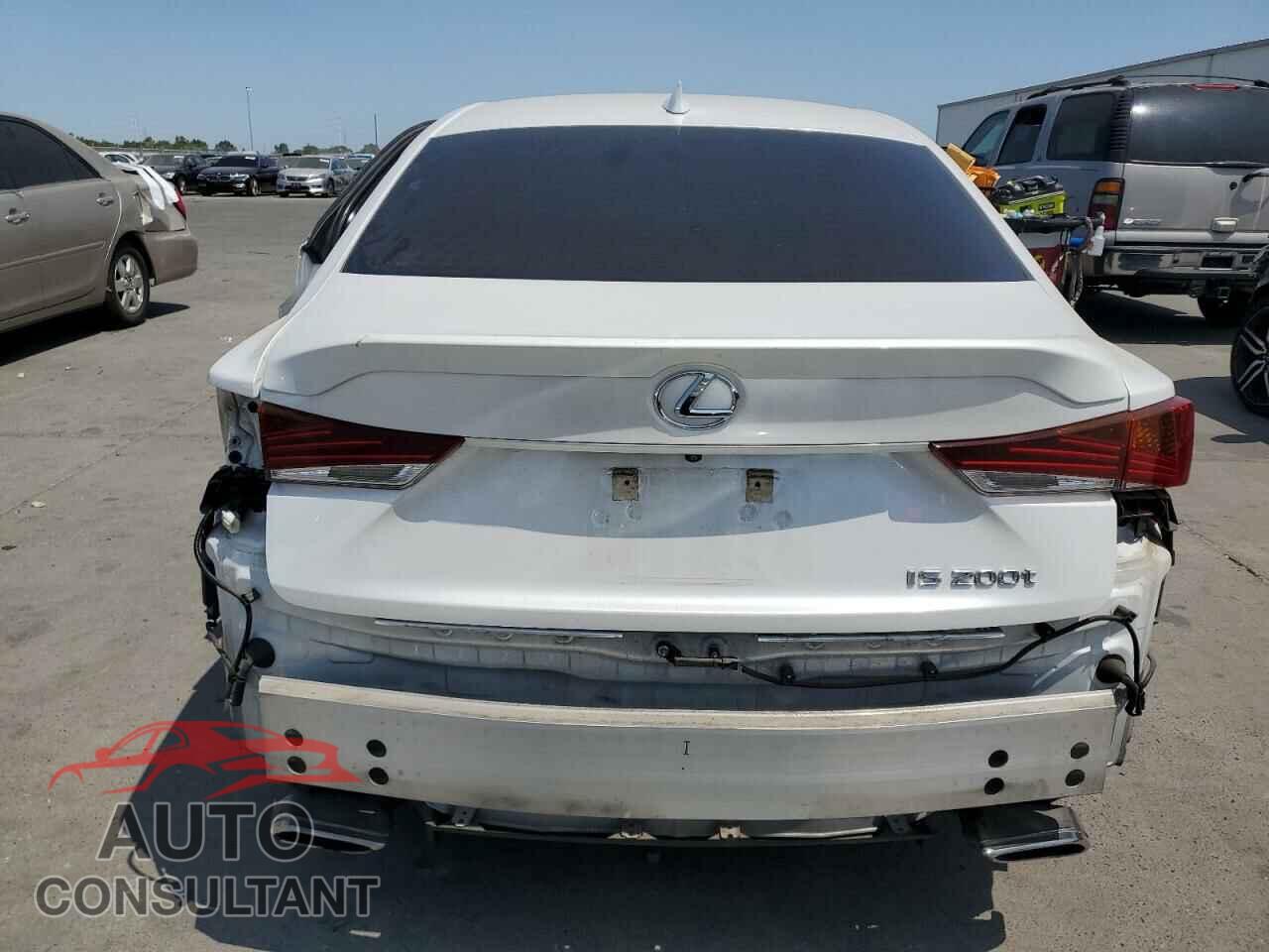 LEXUS IS 2017 - JTHBA1D29H5041103