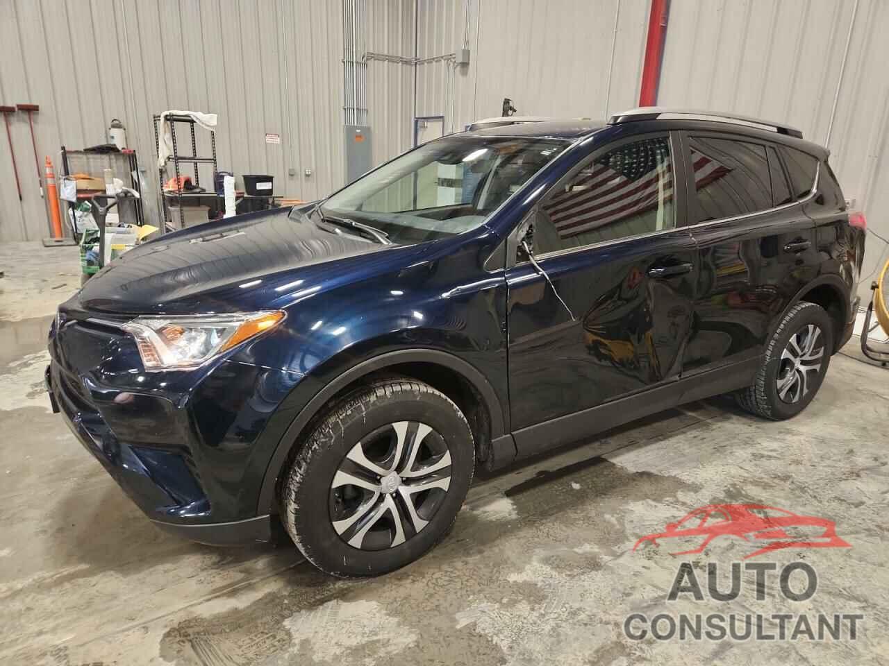 TOYOTA RAV4 2017 - JTMBFREV9HJ704980
