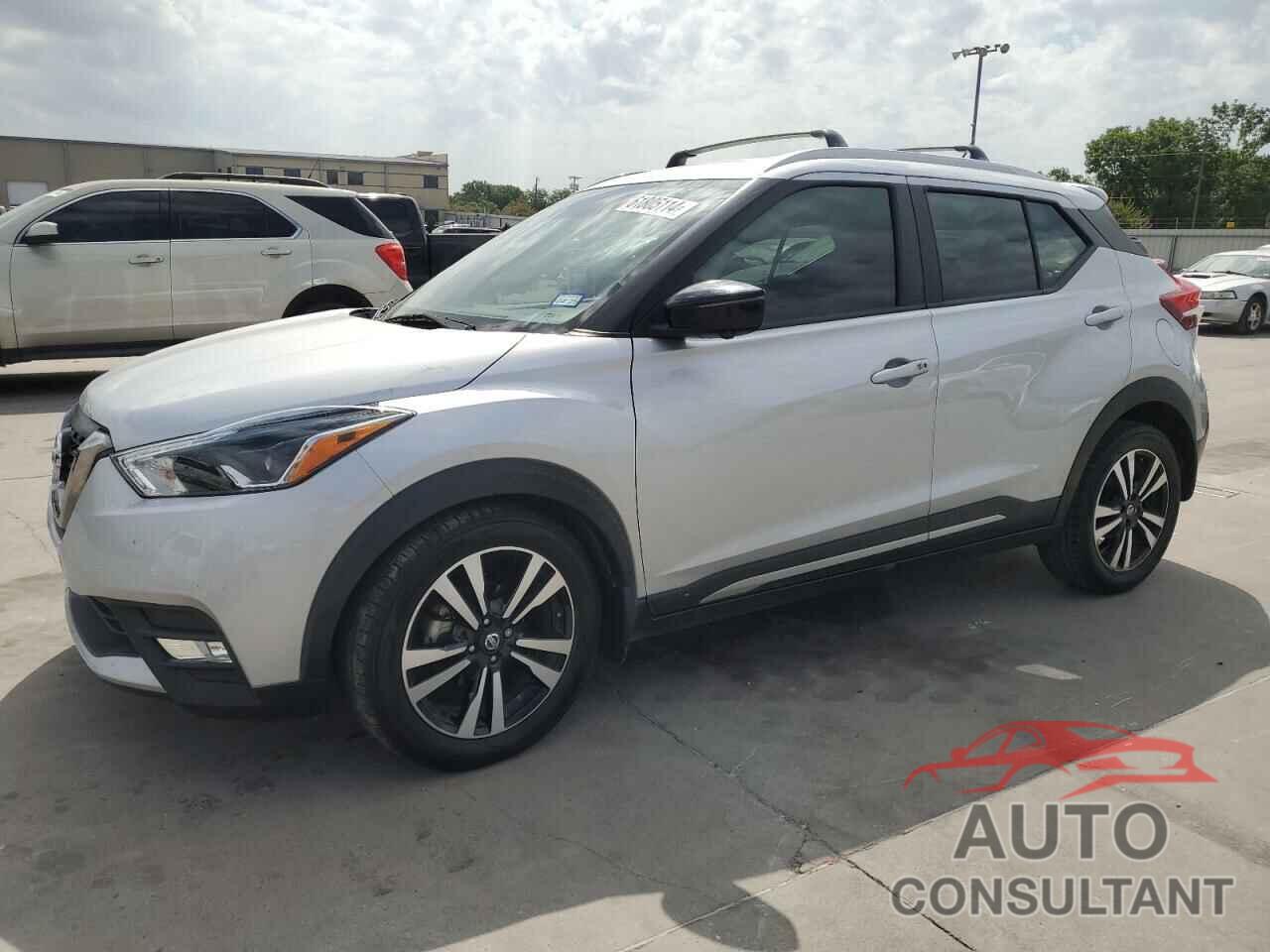 NISSAN KICKS 2018 - 3N1CP5CU7JL509899