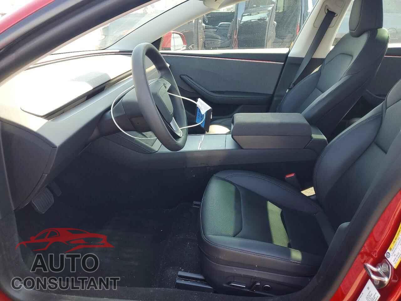 TESLA MODEL 3 2024 - 5YJ3E1EA5RF725095