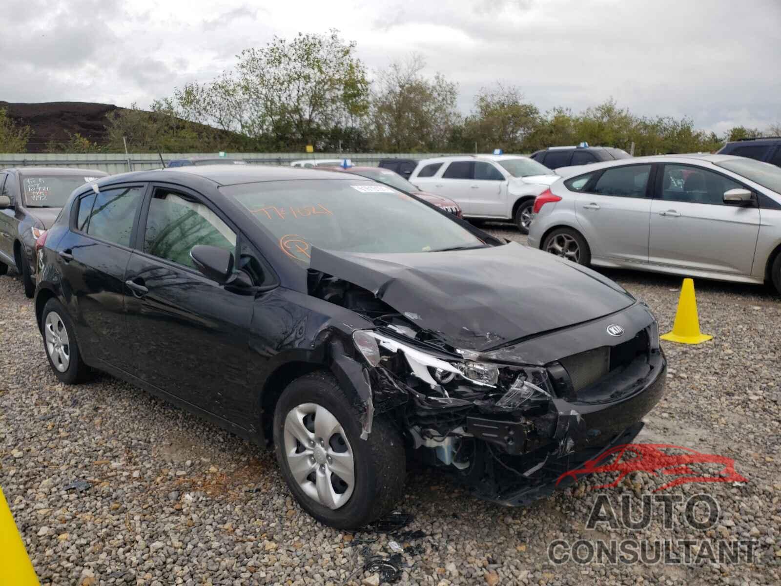 KIA FORTE 2018 - KNAFK5A88J5774021