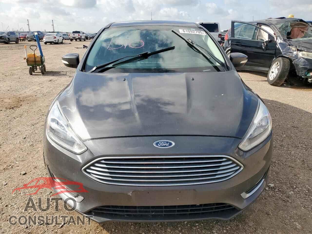 FORD FOCUS 2016 - 1FADP3N23GL407379