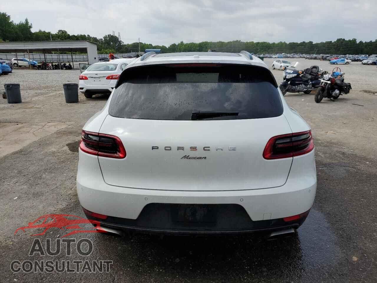 PORSCHE MACAN 2018 - WP1AA2A56JLB24022