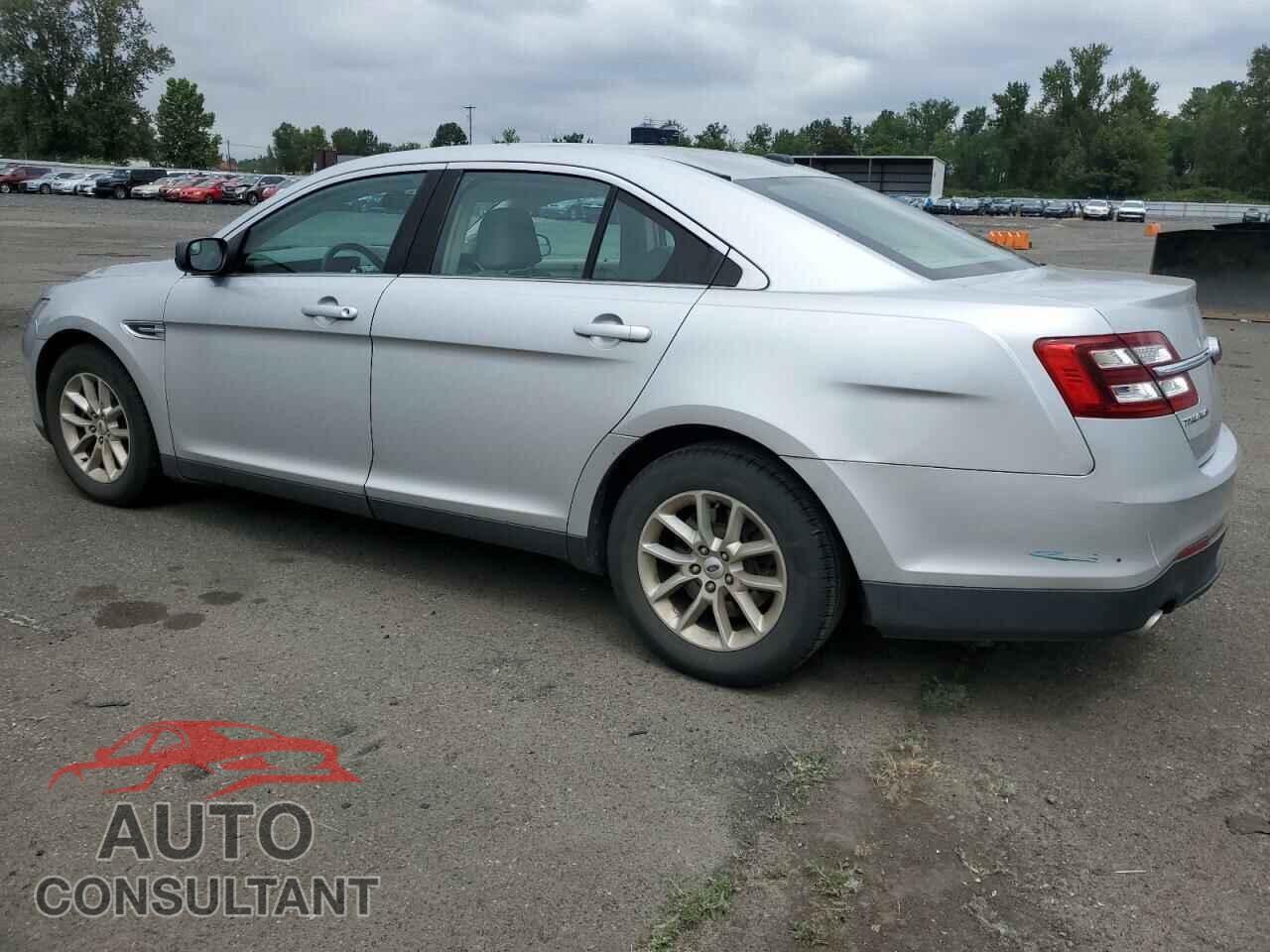 FORD TAURUS 2015 - 1FAHP2D82FG100696
