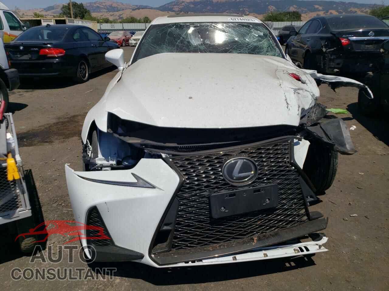 LEXUS IS 2018 - JTHBA1D26J5066093