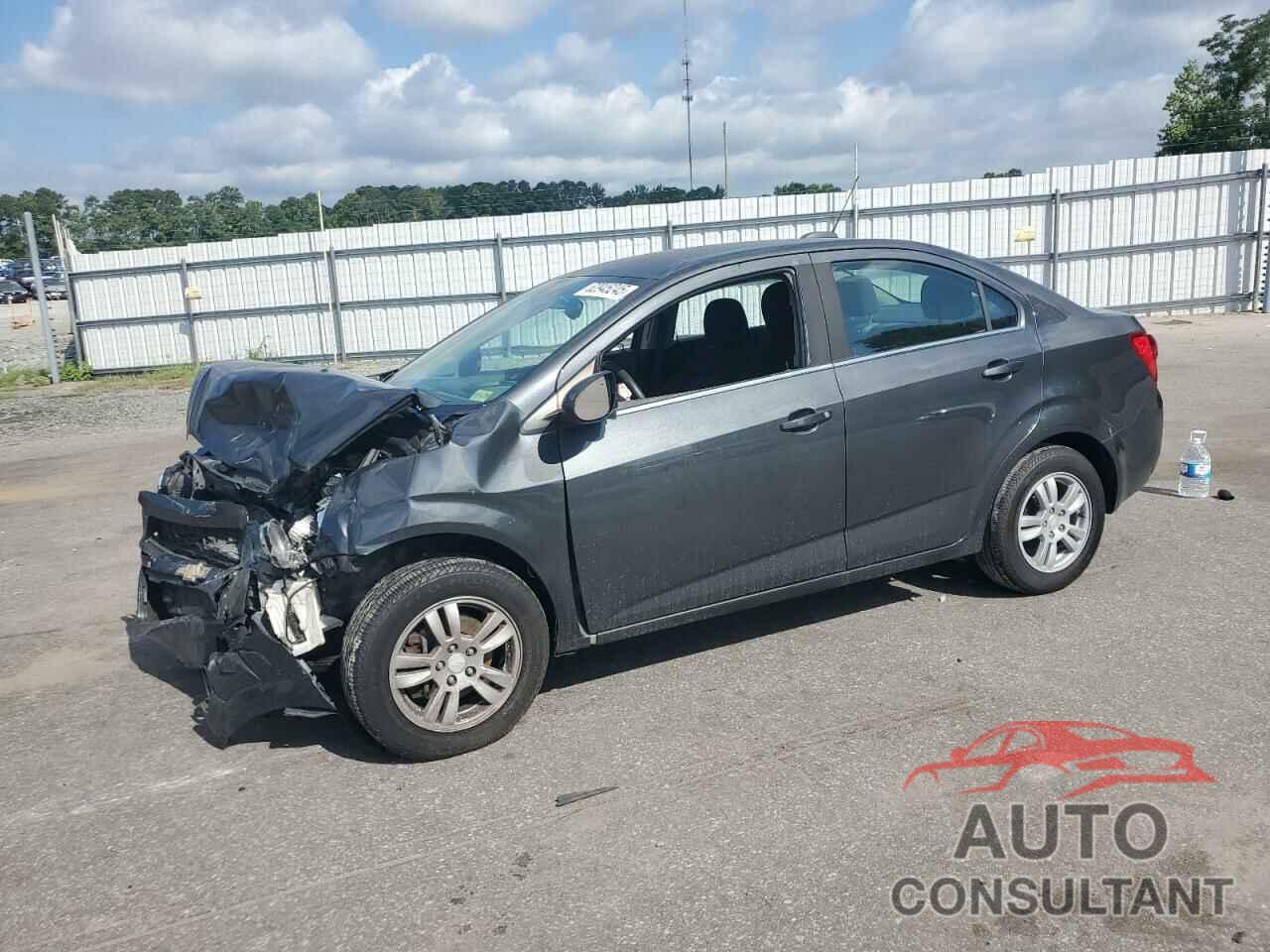CHEVROLET SONIC 2016 - 1G1JD5SB2G4112816