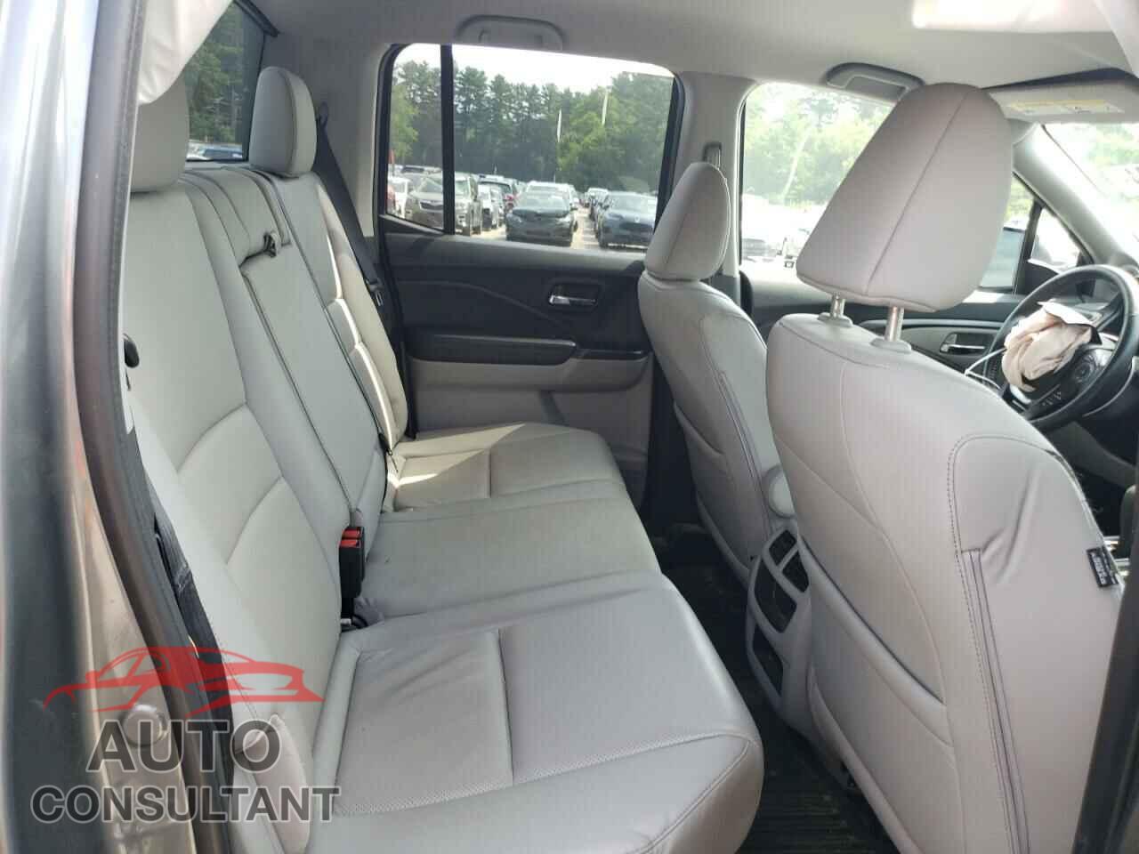 HONDA RIDGELINE 2017 - 5FPYK3F55HB012098