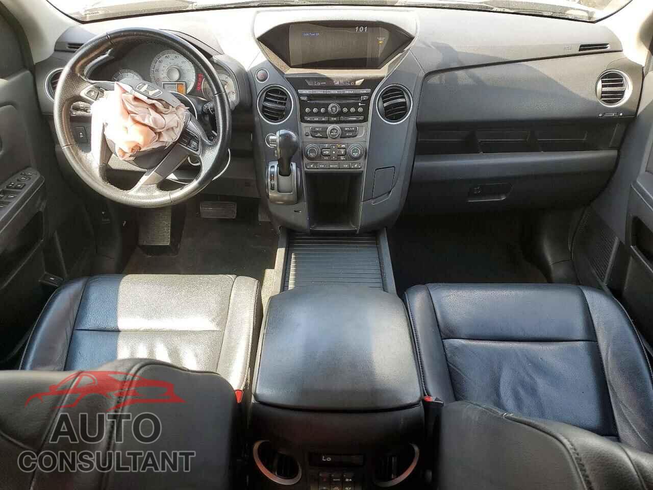 HONDA PILOT 2013 - 5FNYF4H59DB037600