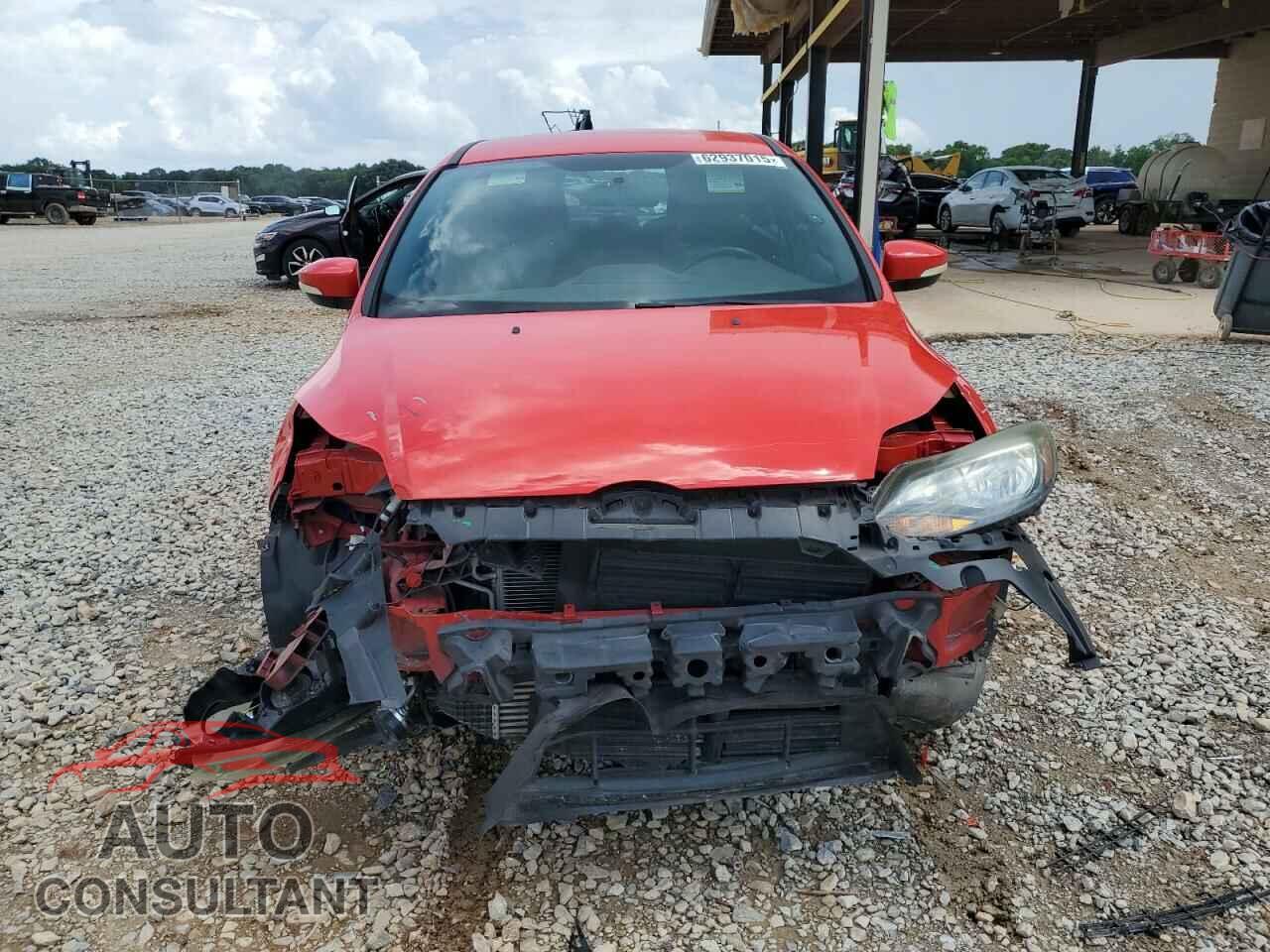 FORD FOCUS 2014 - 1FADP3L97EL338905