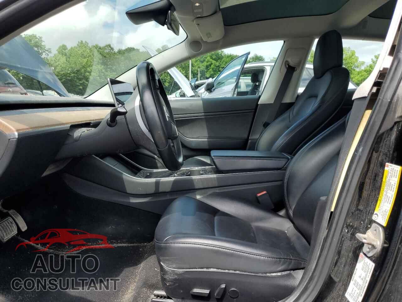 TESLA MODEL 3 2018 - 5YJ3E1EB4JF119672