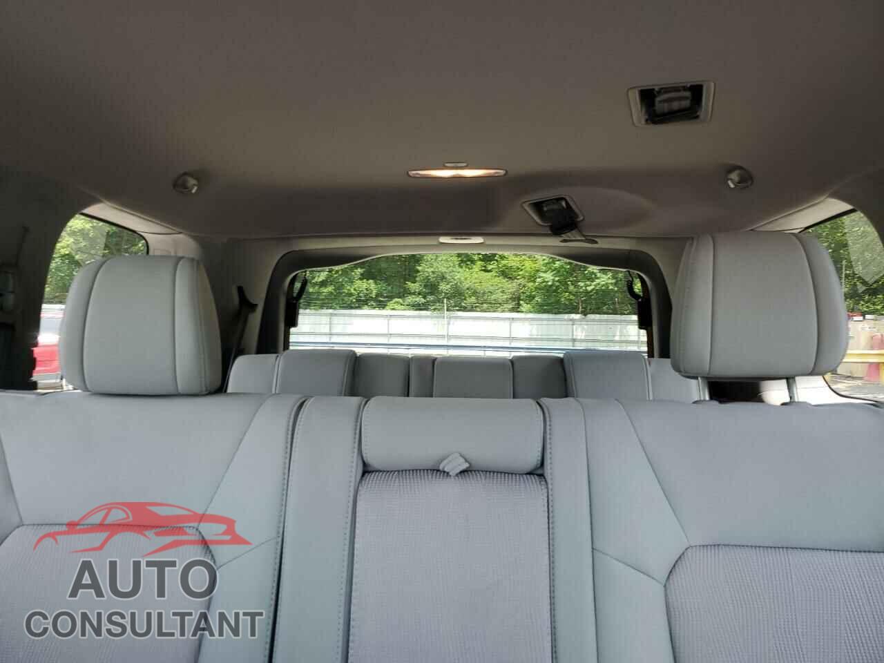 HONDA PILOT 2015 - 5FNYF4H45FB064030