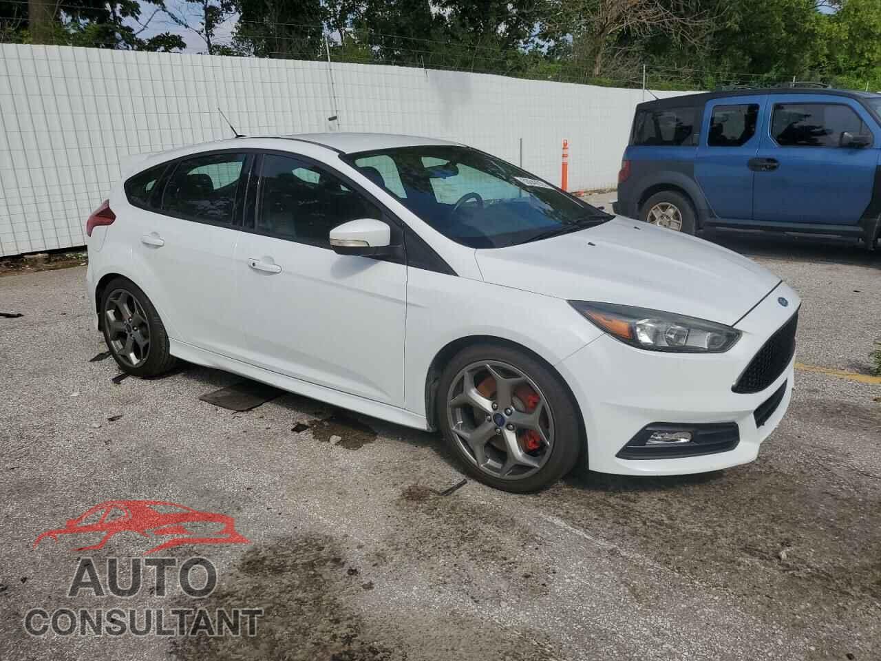 FORD FOCUS 2017 - 1FADP3L93HL276889