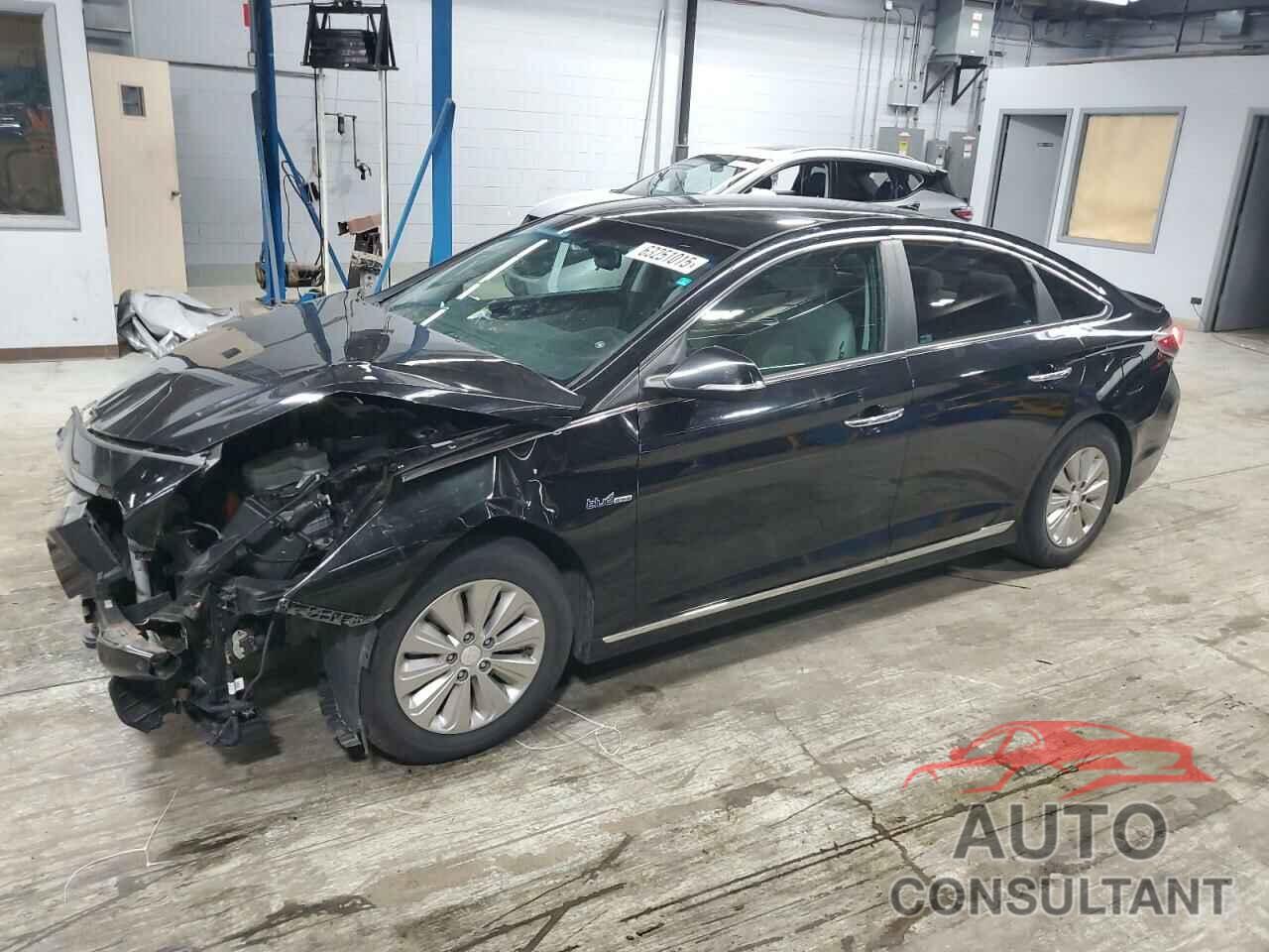 HYUNDAI SONATA 2017 - KMHE24L11HA055361