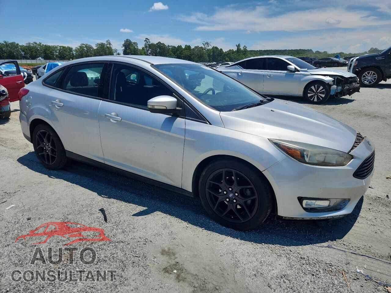 FORD FOCUS 2016 - 1FADP3FE8GL401778