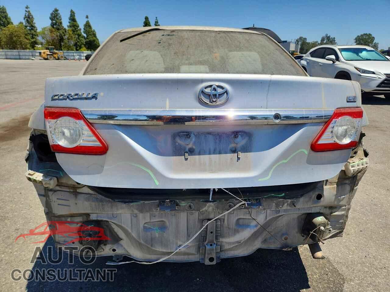 TOYOTA COROLLA 2013 - 2T1BU4EEXDC006537