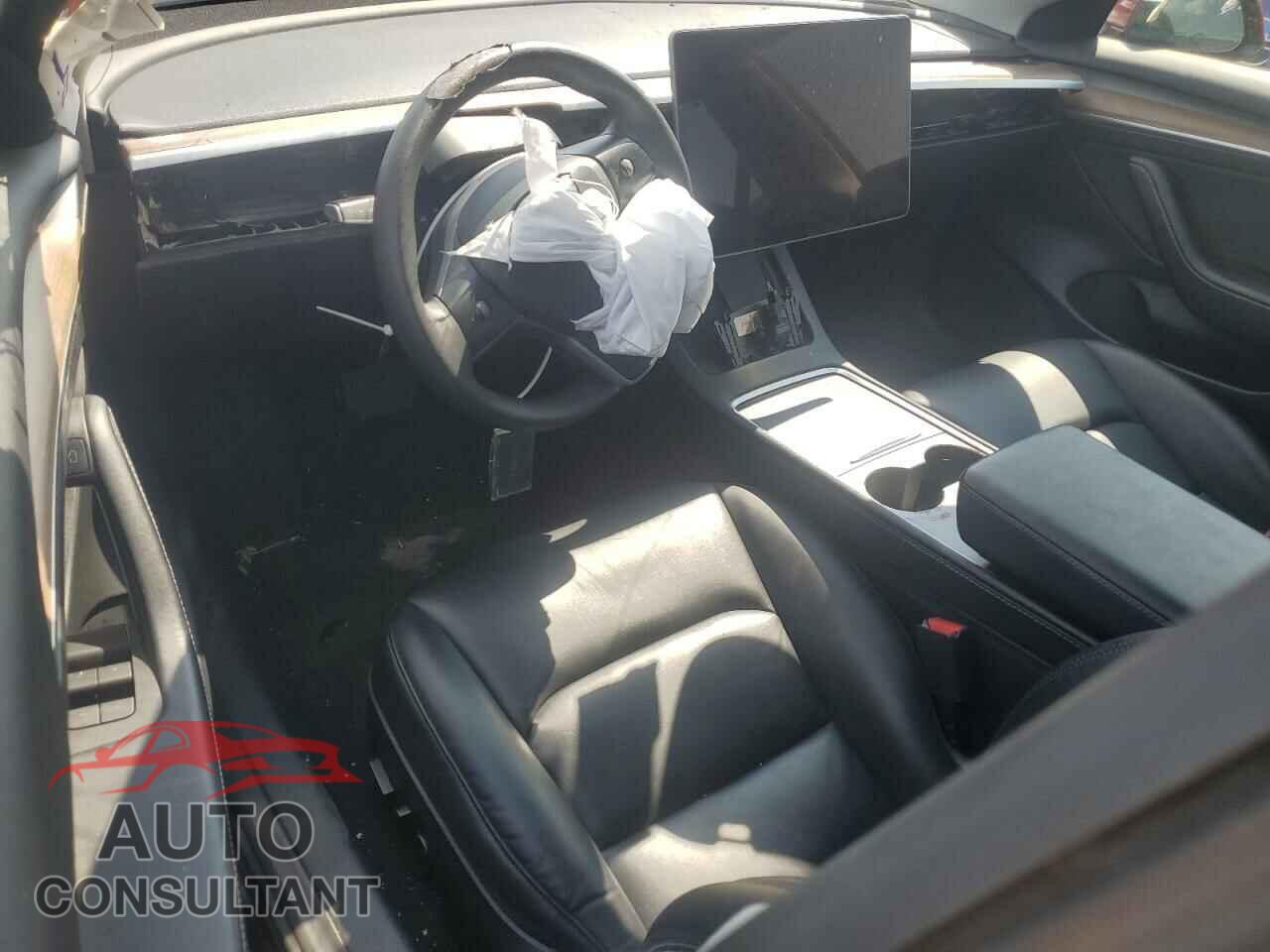 TESLA MODEL 3 2022 - 5YJ3E1EA8NF371003