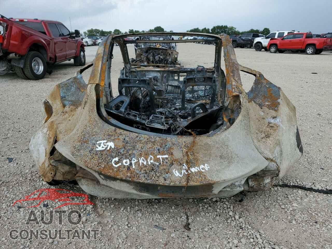 TESLA MODEL 3 2018 - 5YJ3E1EA4JF057407