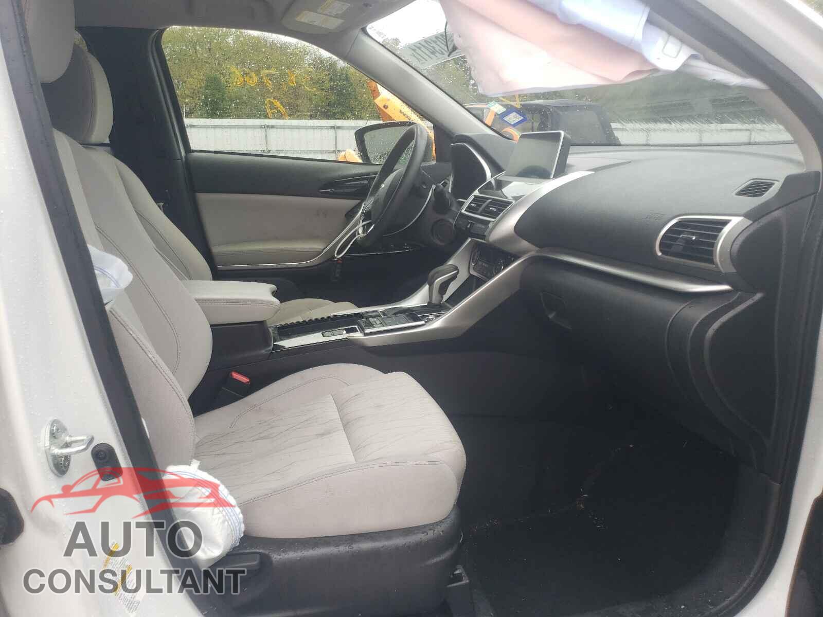 MITSUBISHI ECLIPSE 2018 - JA4AT5AA9JZ039127