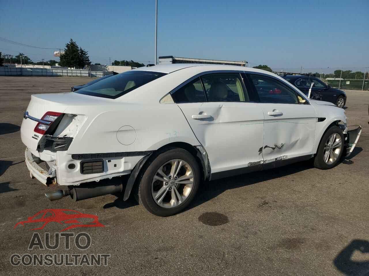 FORD TAURUS 2013 - 1FAHP2E88DG177410
