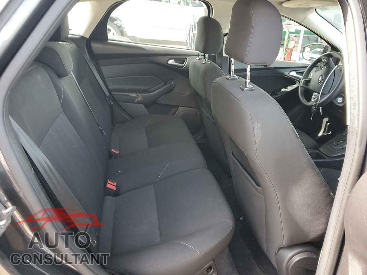 FORD FOCUS 2016 - 1FADP3K29GL376028