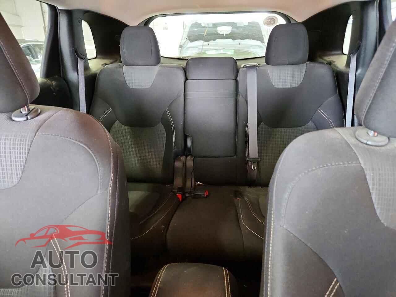 JEEP CHEROKEE 2015 - 1C4PJMCB3FW784826