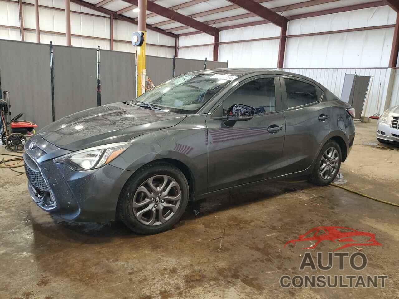 TOYOTA YARIS 2019 - 3MYDLBYV8KY516833
