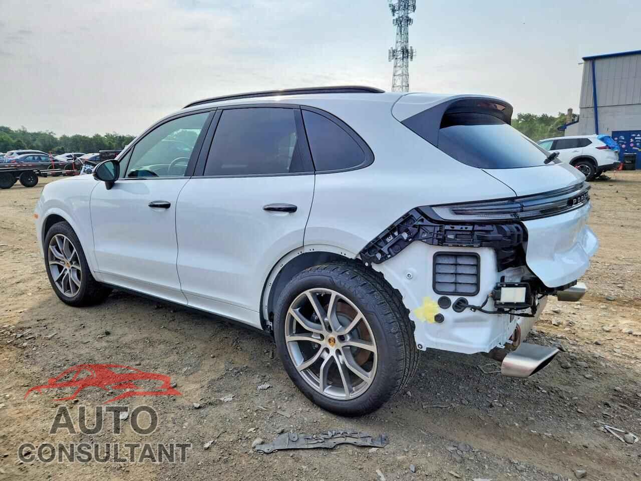 PORSCHE CAYENNE 2024 - WP1AA2AY1RDA09554