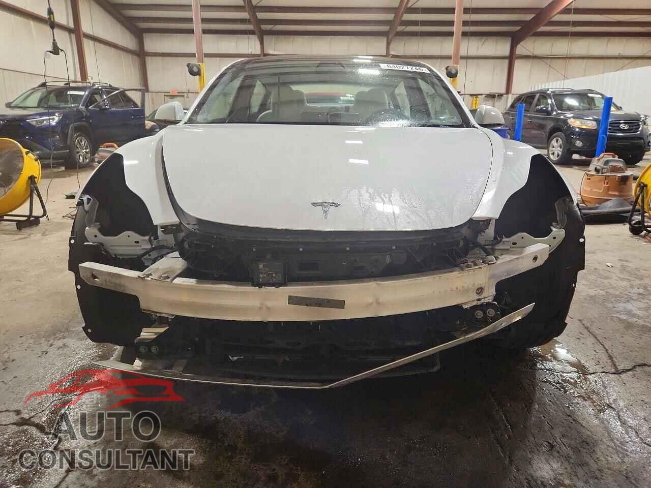TESLA MODEL 3 2021 - 5YJ3E1EA2MF908687