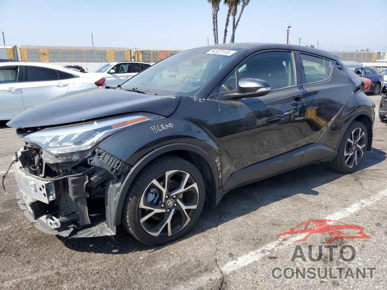 TOYOTA C-HR 2020 - JTNKHMBX8L1065322