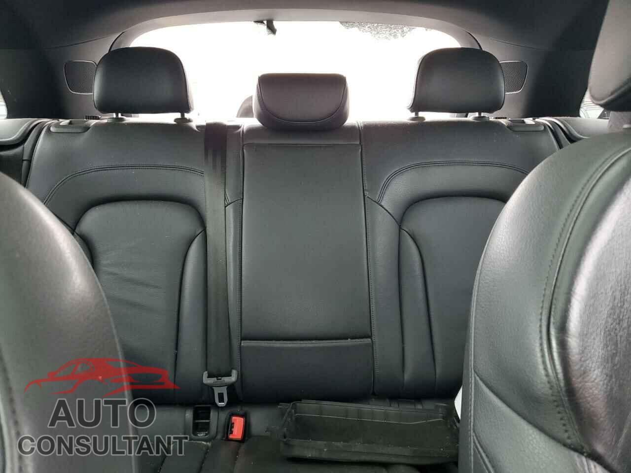 AUDI Q3 2018 - WA1BCCFS6JR016673