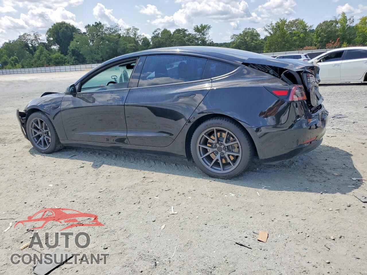 TESLA MODEL 3 2021 - 5YJ3E1EB0MF033084