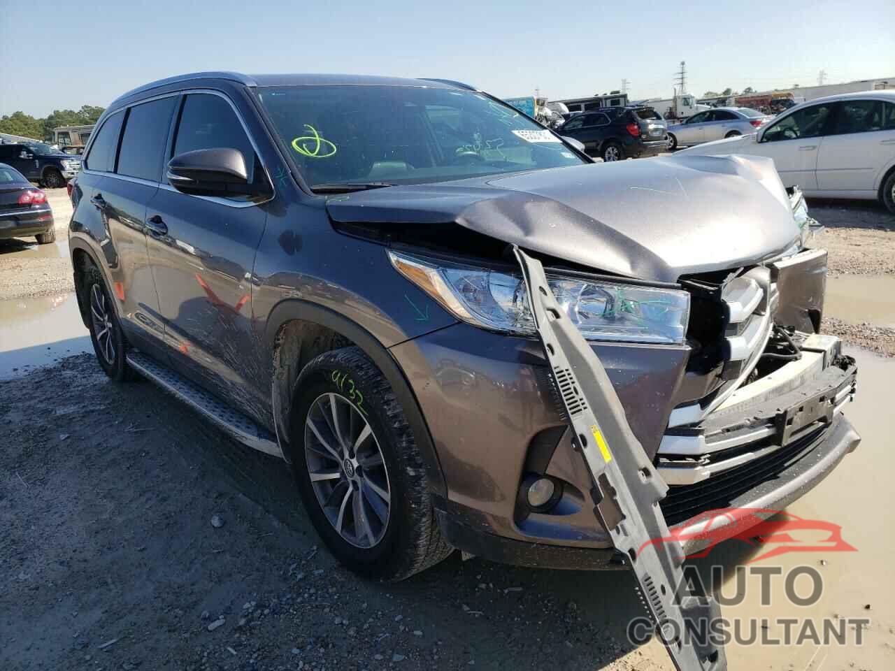 TOYOTA HIGHLANDER 2019 - 5TDKZRFH9KS568148