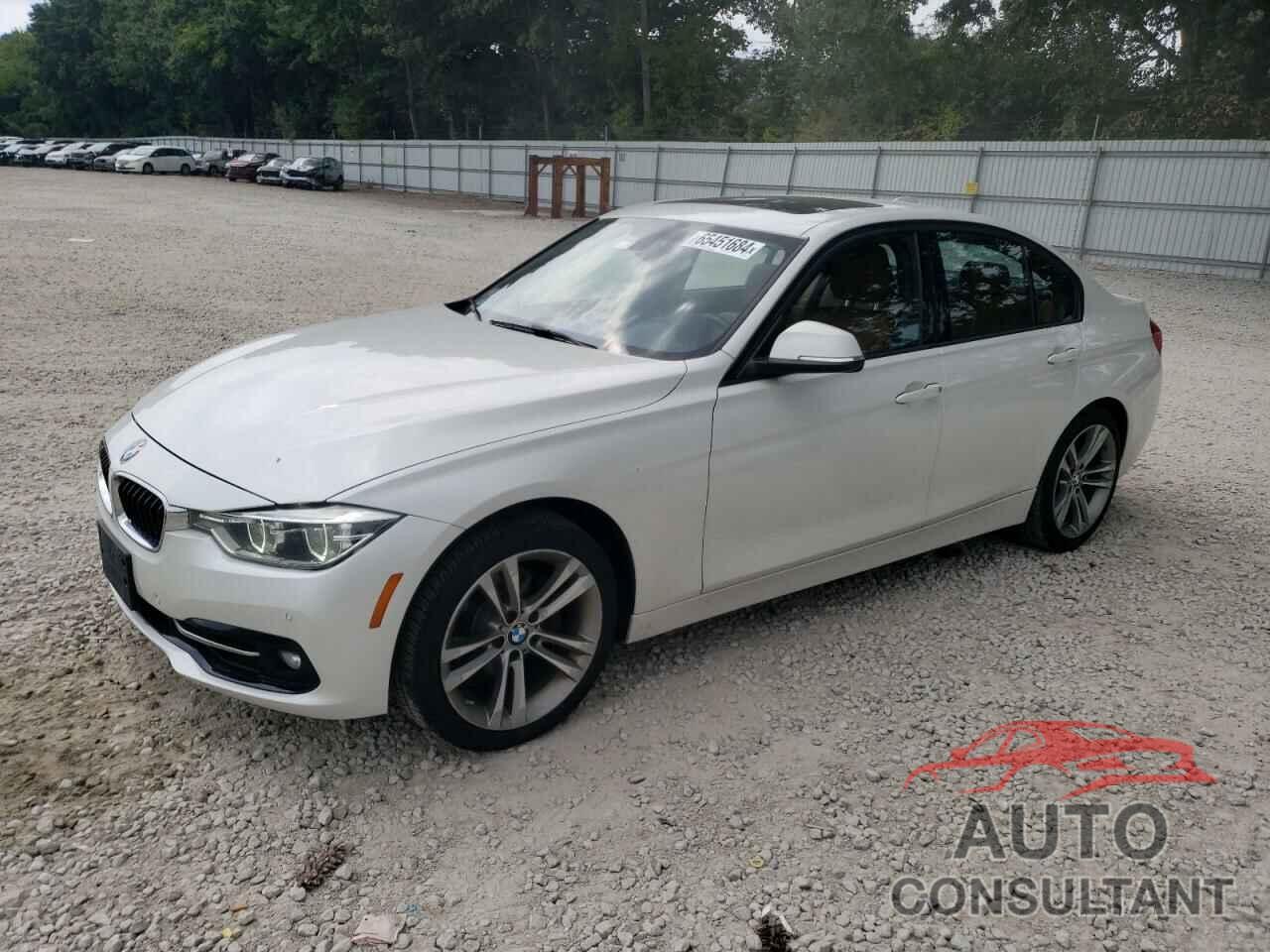 BMW 3 SERIES 2016 - WBA8E3G51GNT76076