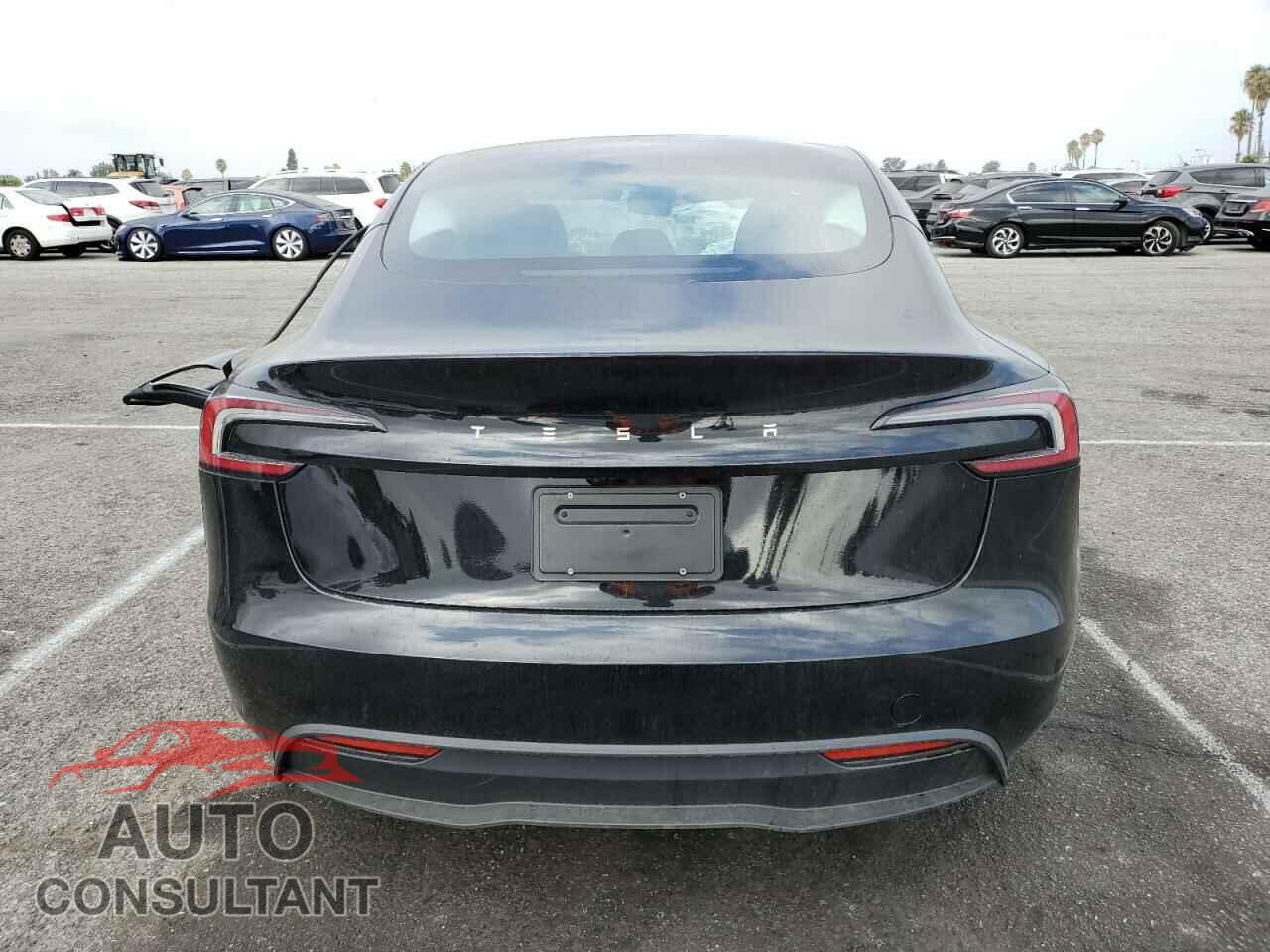 TESLA MODEL 3 2024 - 5YJ3E1EA9RF745009