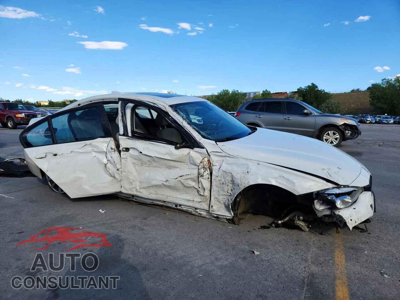 BMW 3 SERIES 2016 - WBA8E5G5XGNT40754