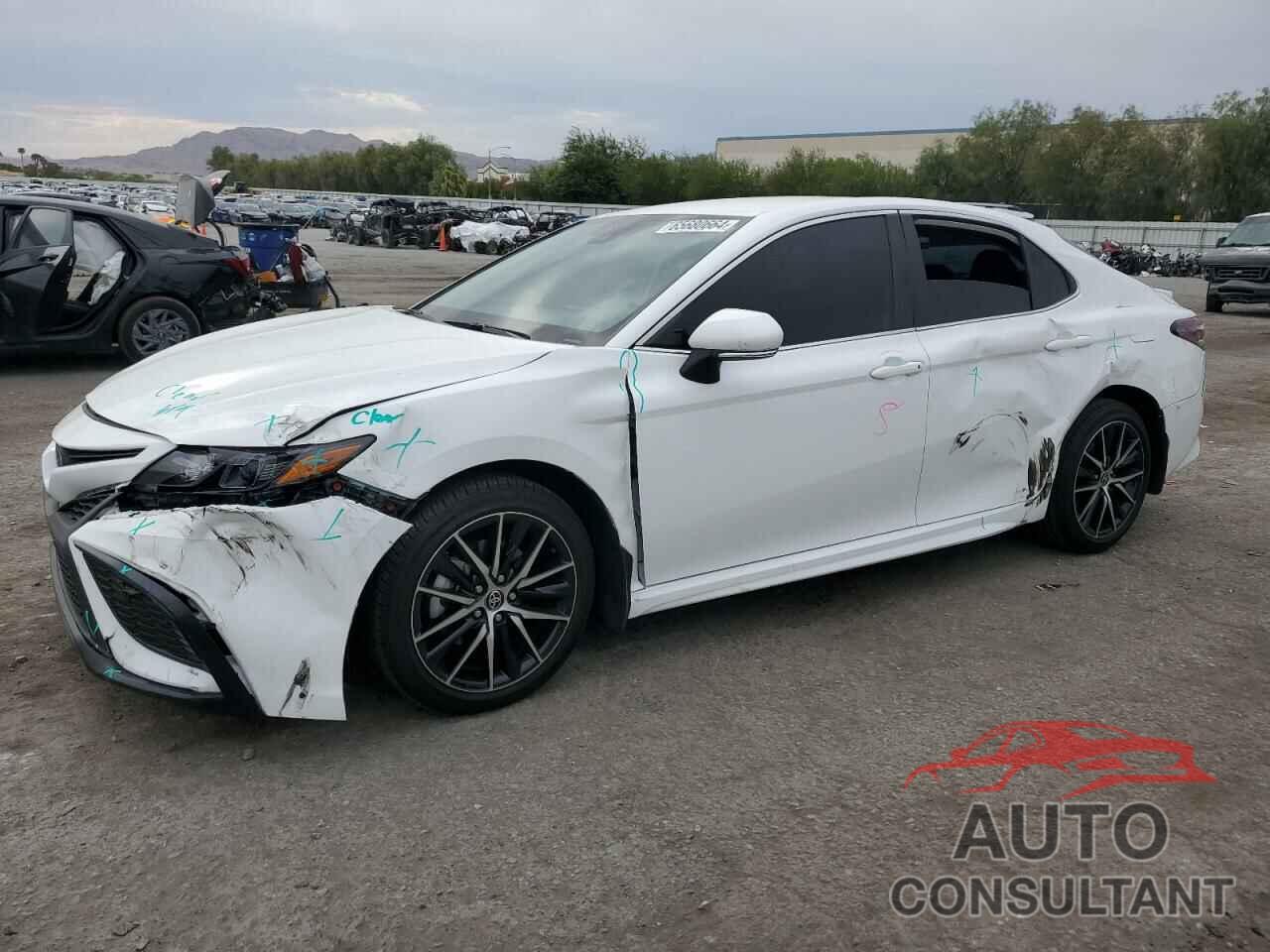 TOYOTA CAMRY 2023 - 4T1G11AK9PU090099