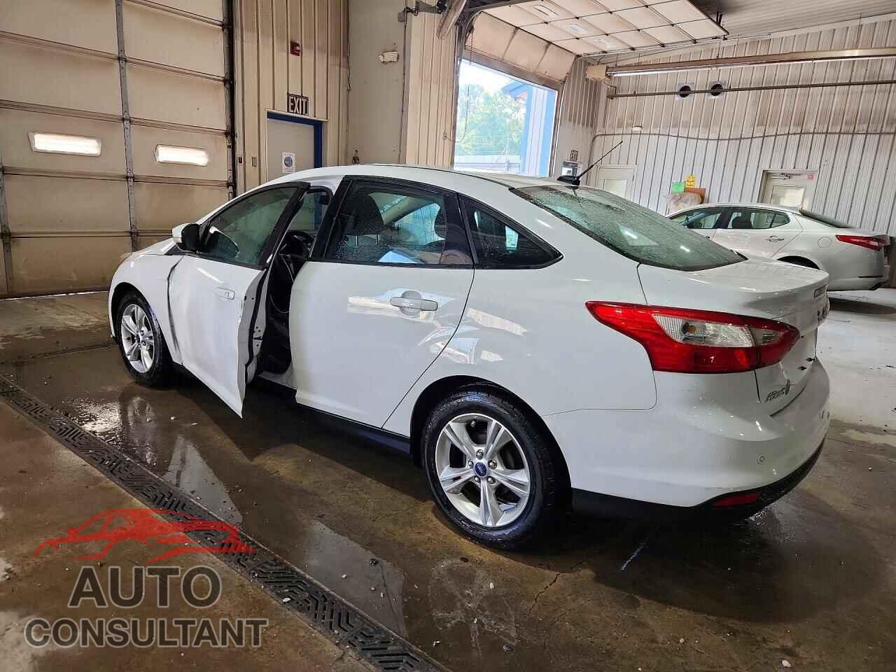 FORD FOCUS 2014 - 1FADP3F28EL309847
