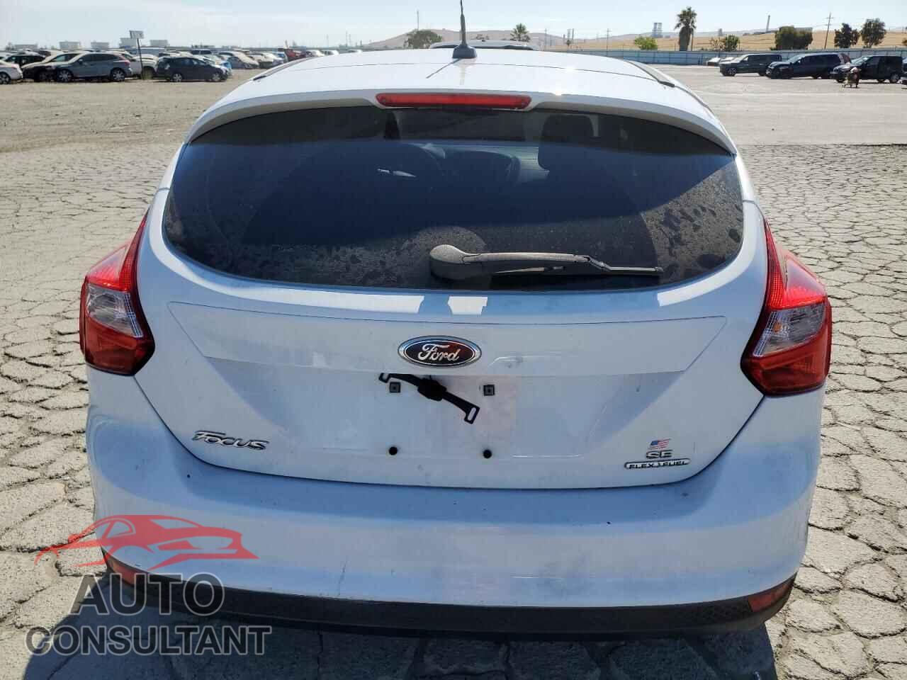 FORD FOCUS 2012 - 1FAHP3K23CL367045