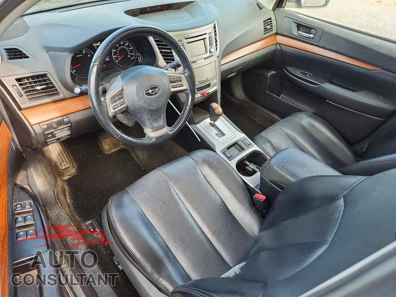 SUBARU OUTBACK 2014 - 4S4BRCLC3E3223155