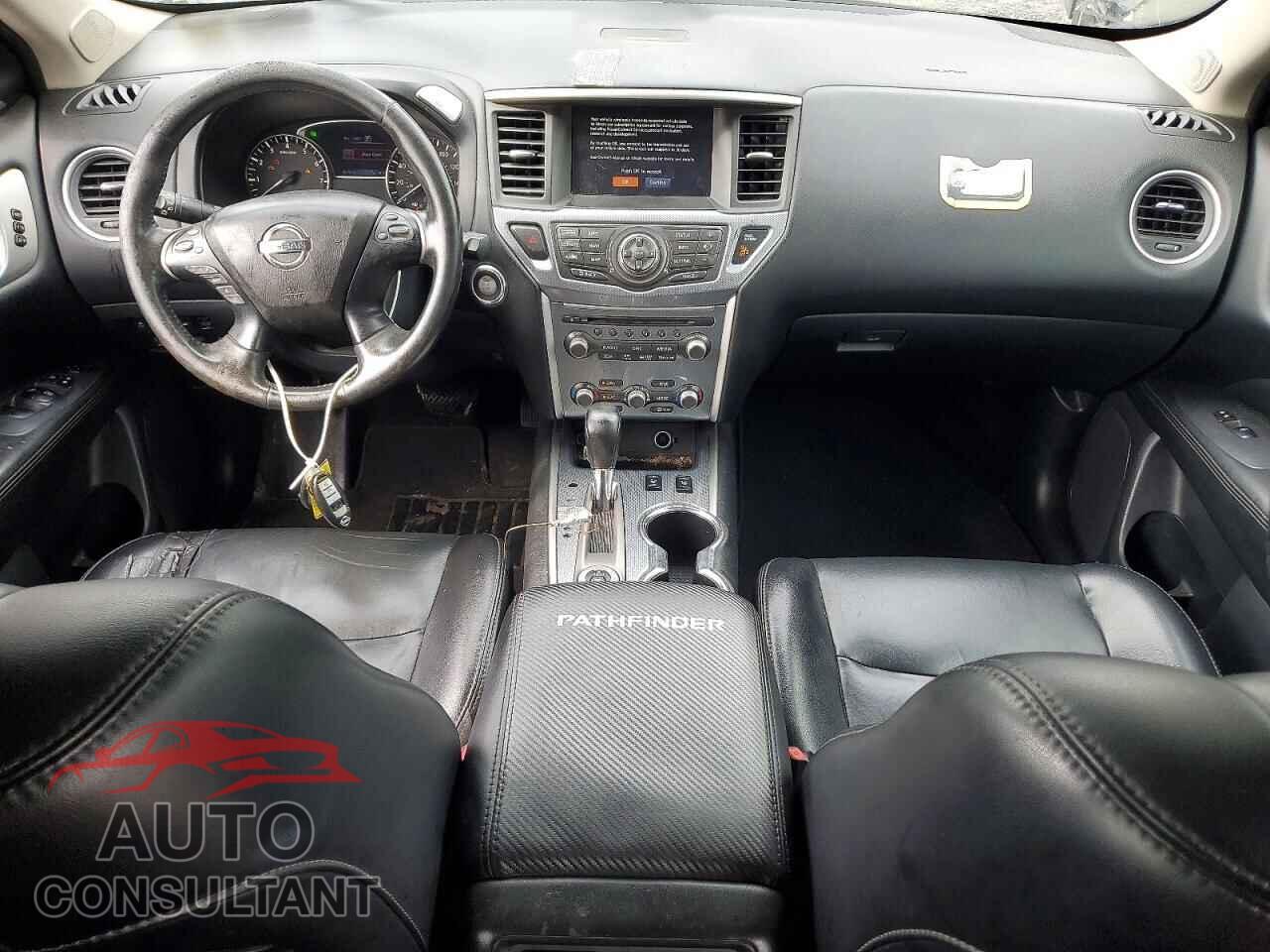 NISSAN PATHFINDER 2017 - 5N1DR2MM7HC658338