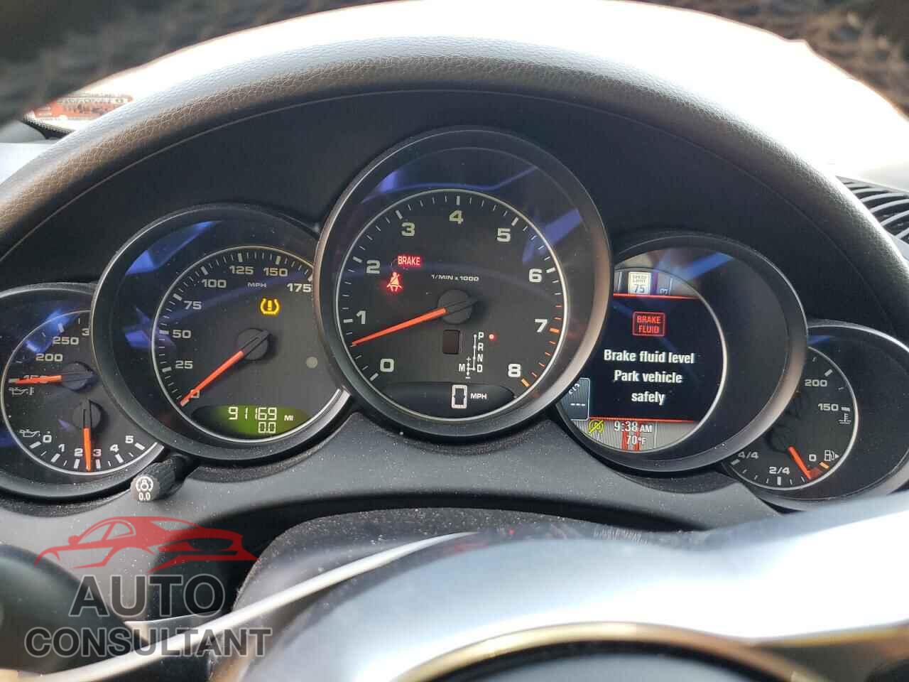 PORSCHE CAYENNE 2016 - WP1AA2A27GKA08025