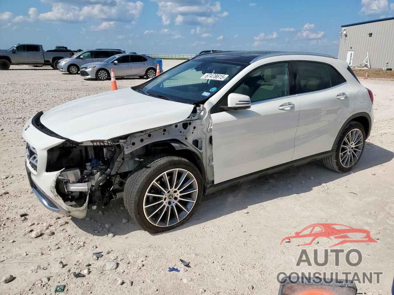 MERCEDES-BENZ GLA-CLASS 2018 - WDCTG4EB6JJ460943