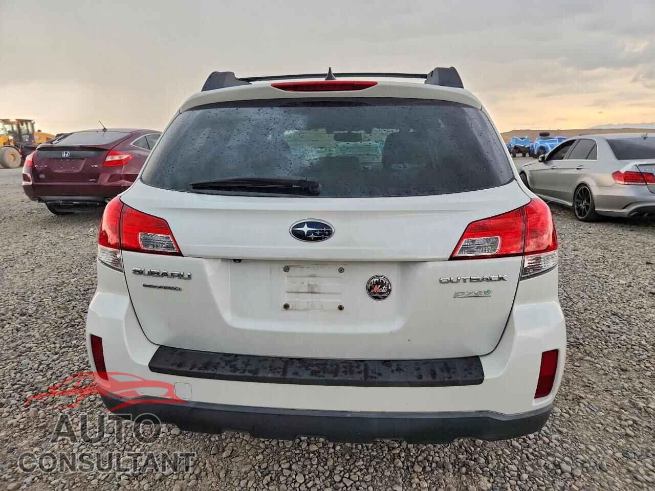 SUBARU OUTBACK 2013 - 4S4BRBPC8D3229519