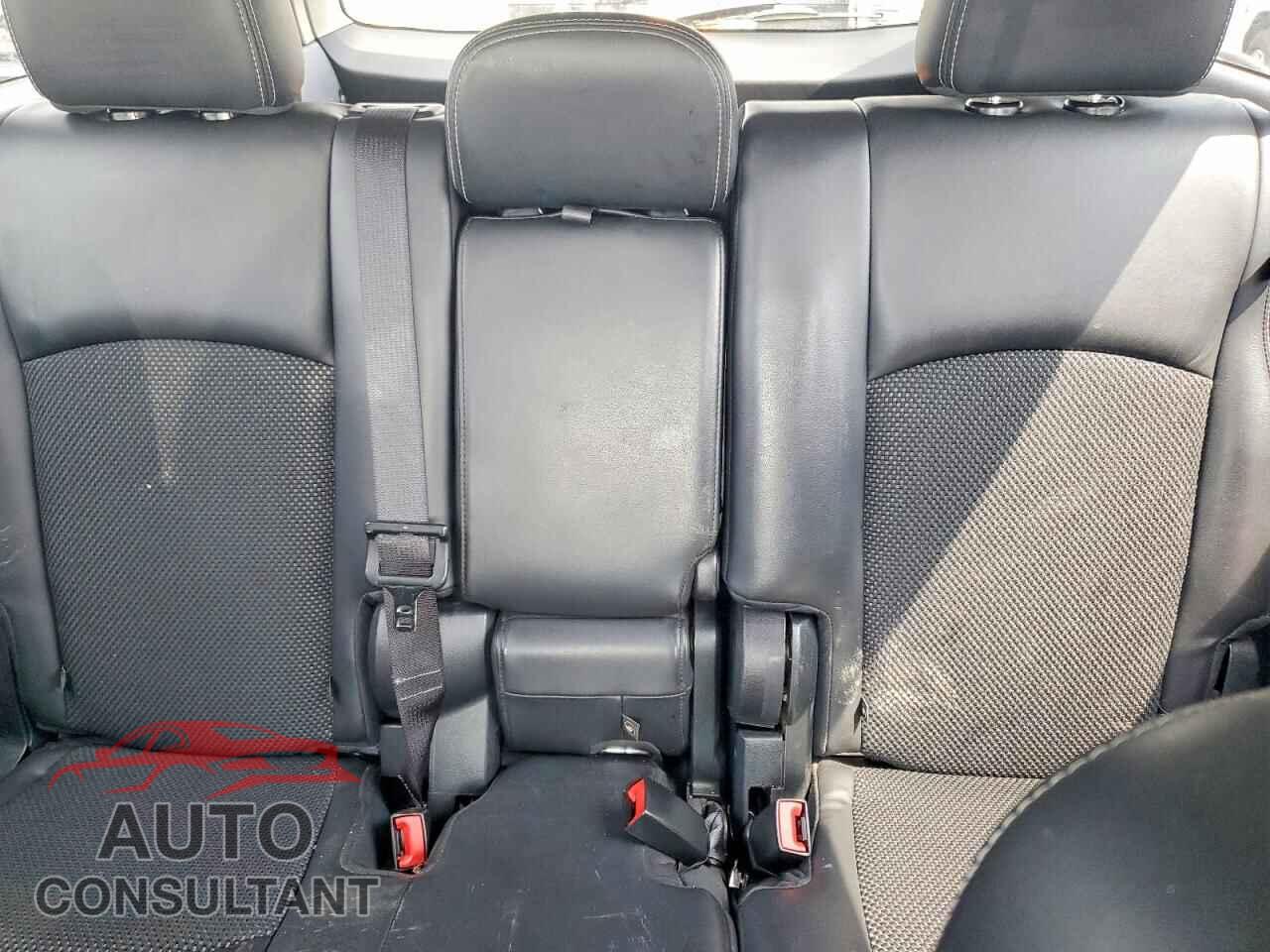 DODGE JOURNEY 2017 - 3C4PDCGGXHT544138