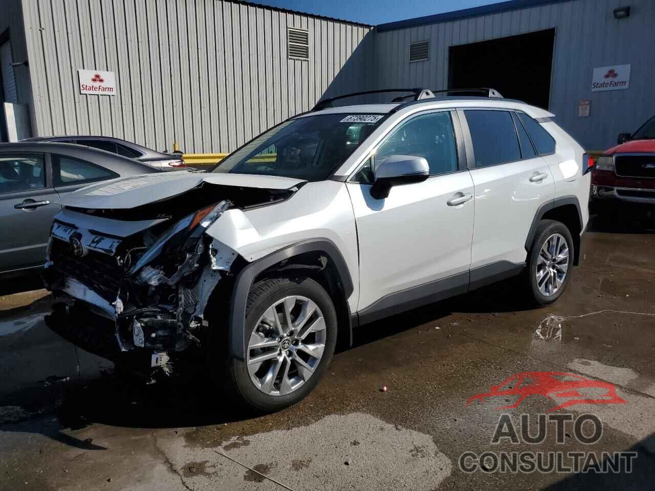 TOYOTA RAV4 2024 - 2T3C1RFV5RW325060