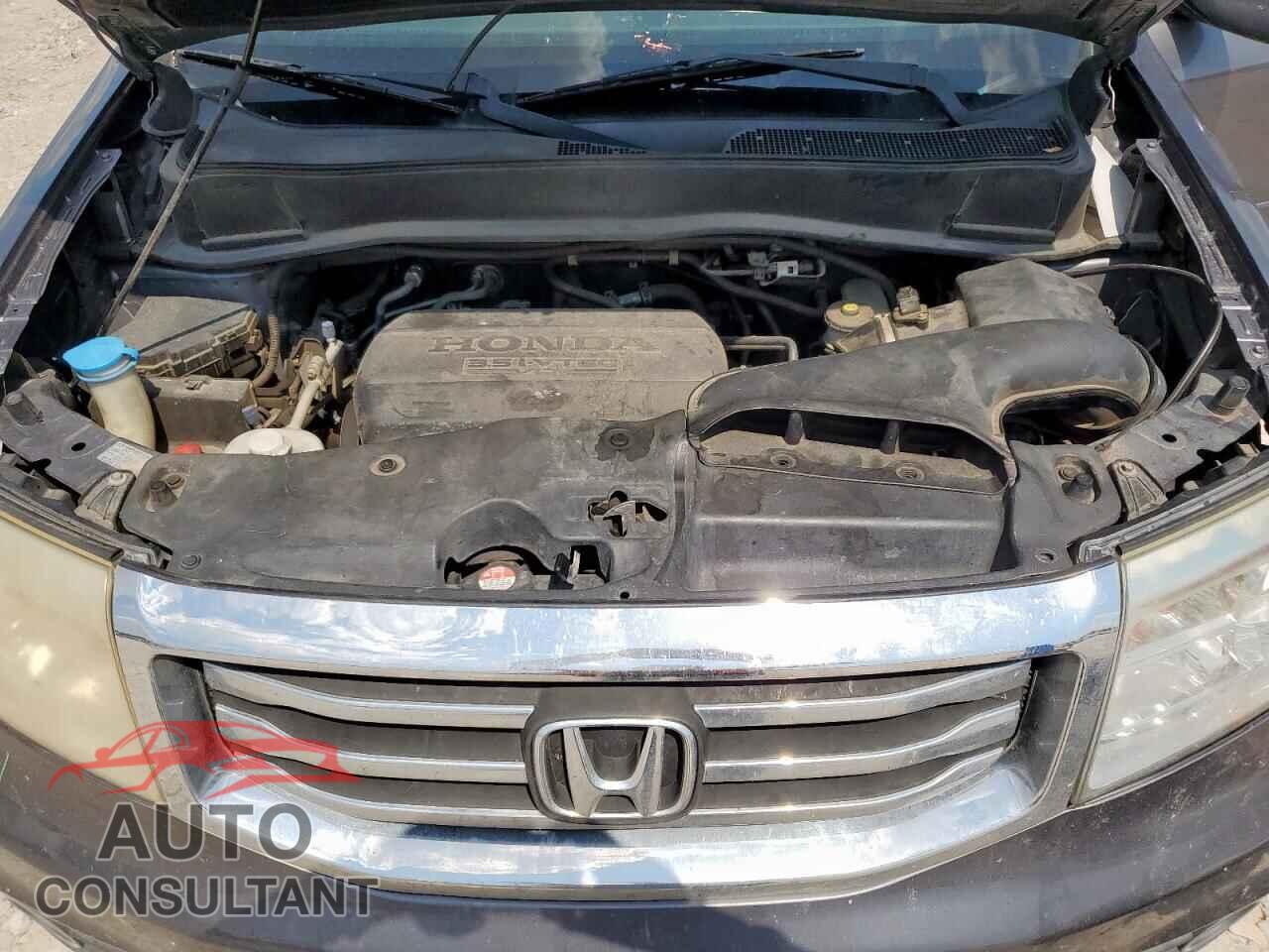 HONDA PILOT 2015 - 5FNYF3H73FB017101